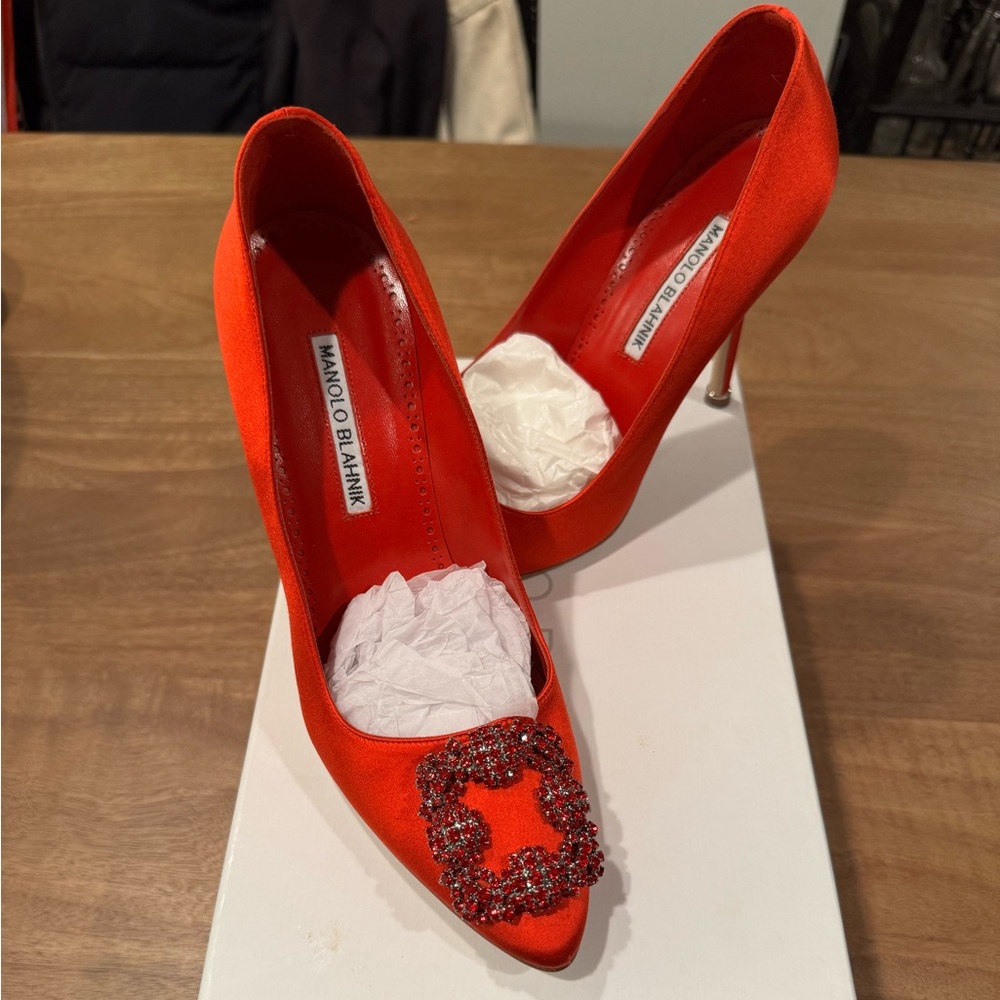 Manolo Hangisi Red Heels